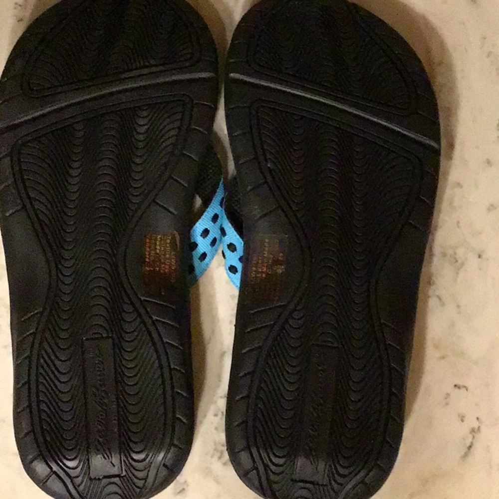 Eddie Bauer rubber flip flop thong sandals. - Picture 4 of 5